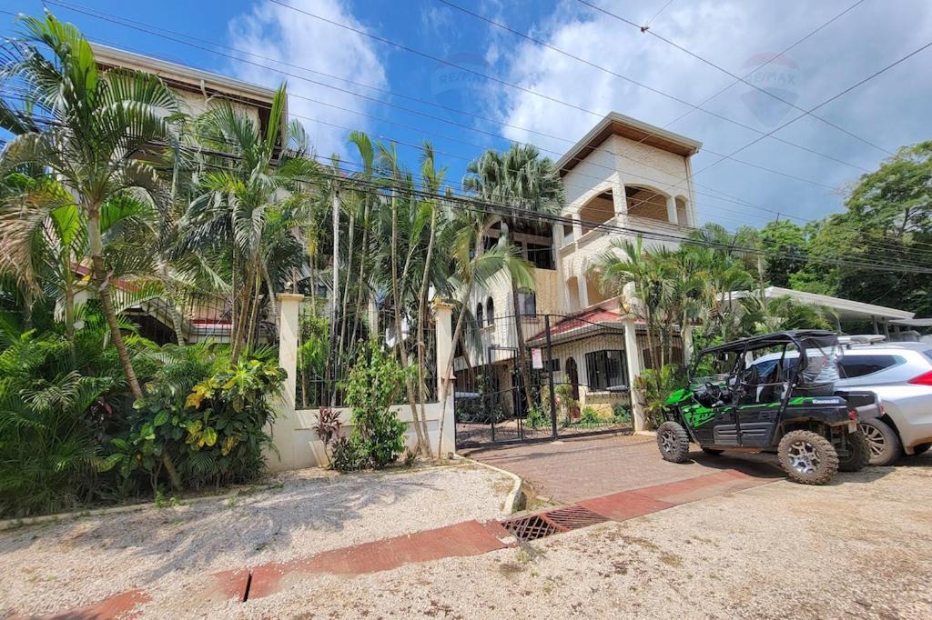 La Buena Vida * Tamarindo